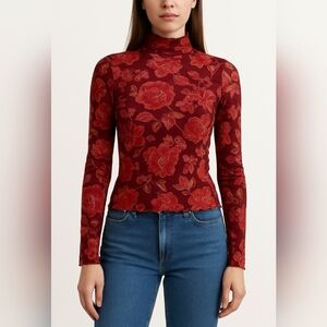 4 For 30$ 🧞‍♀️🧞‍♀️🧞‍♀️ Mesh Floral Top